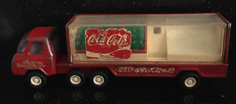 01052-1 € 10,00 coca cola vrachtwagen oud ijzer incl. 3 kratjes.jpeg